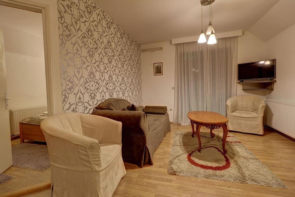 Vlasinski Vrtovi Власина Рид Екстериор снимка